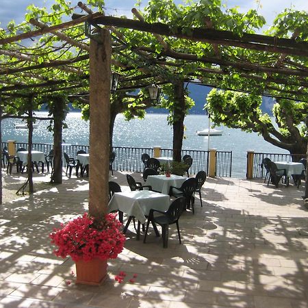 Albergo Riva Reno Di Leggiuno エクステリア 写真