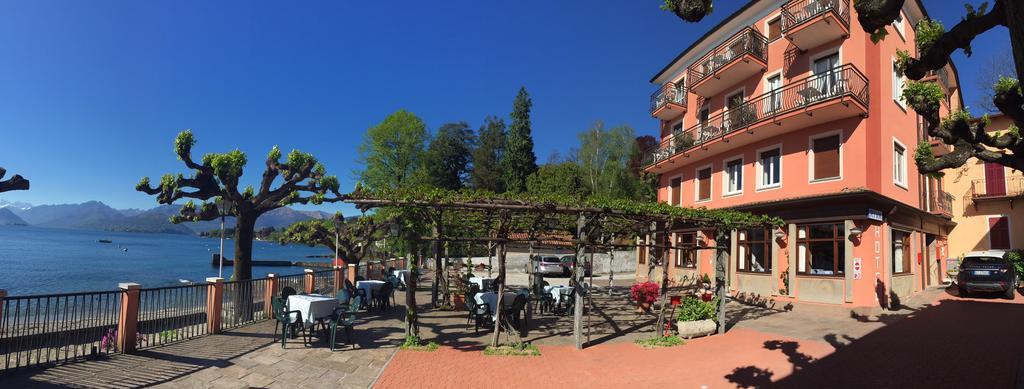 Albergo Riva Reno Di Leggiuno エクステリア 写真
