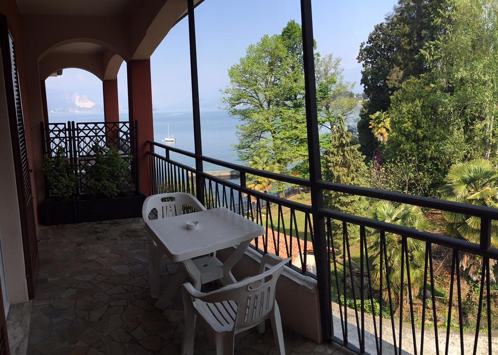 Albergo Riva Reno Di Leggiuno エクステリア 写真